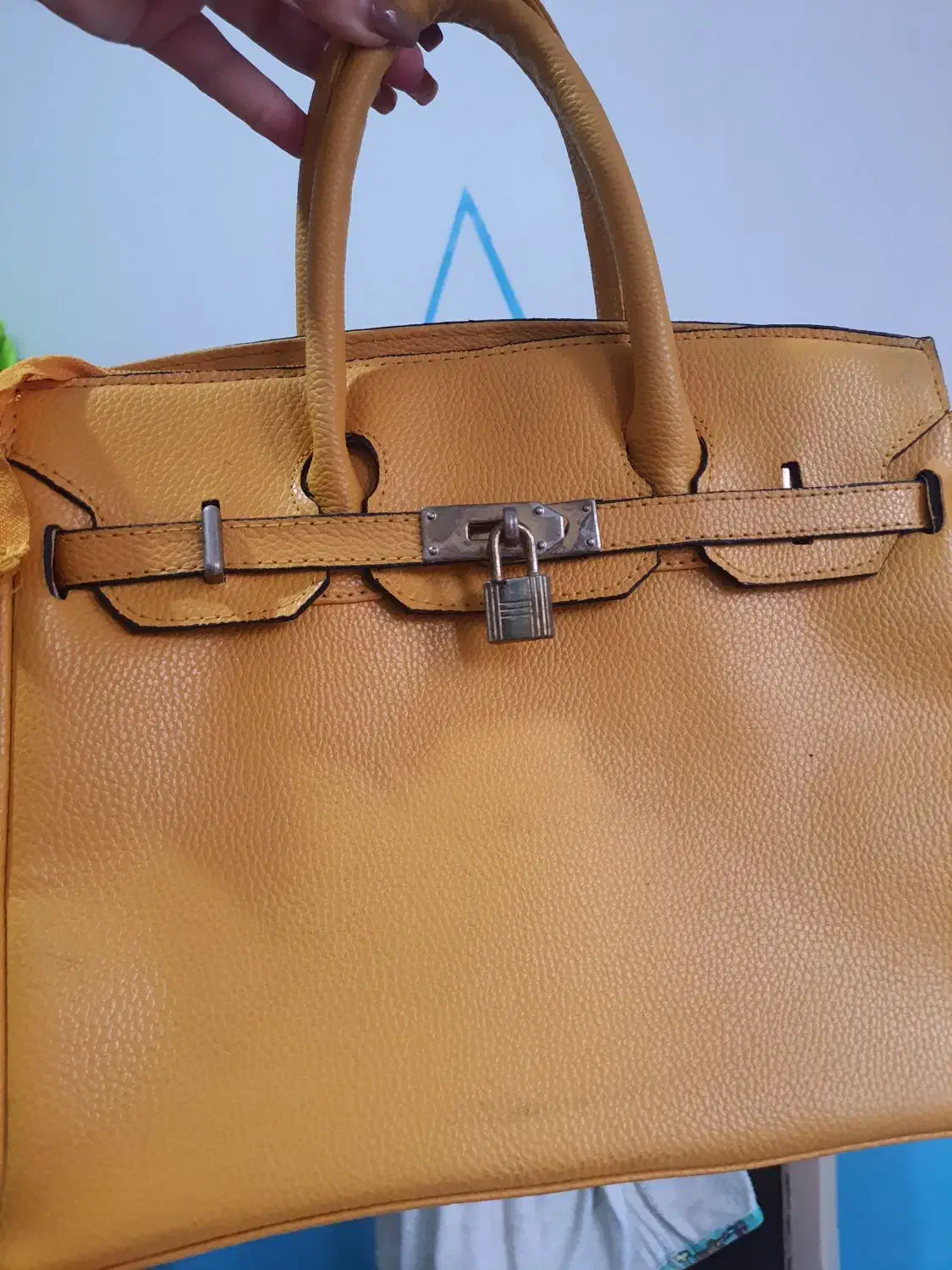 کیف و کفش|کیف، کفش، کمربند|رشت, توشیبا|دیوار