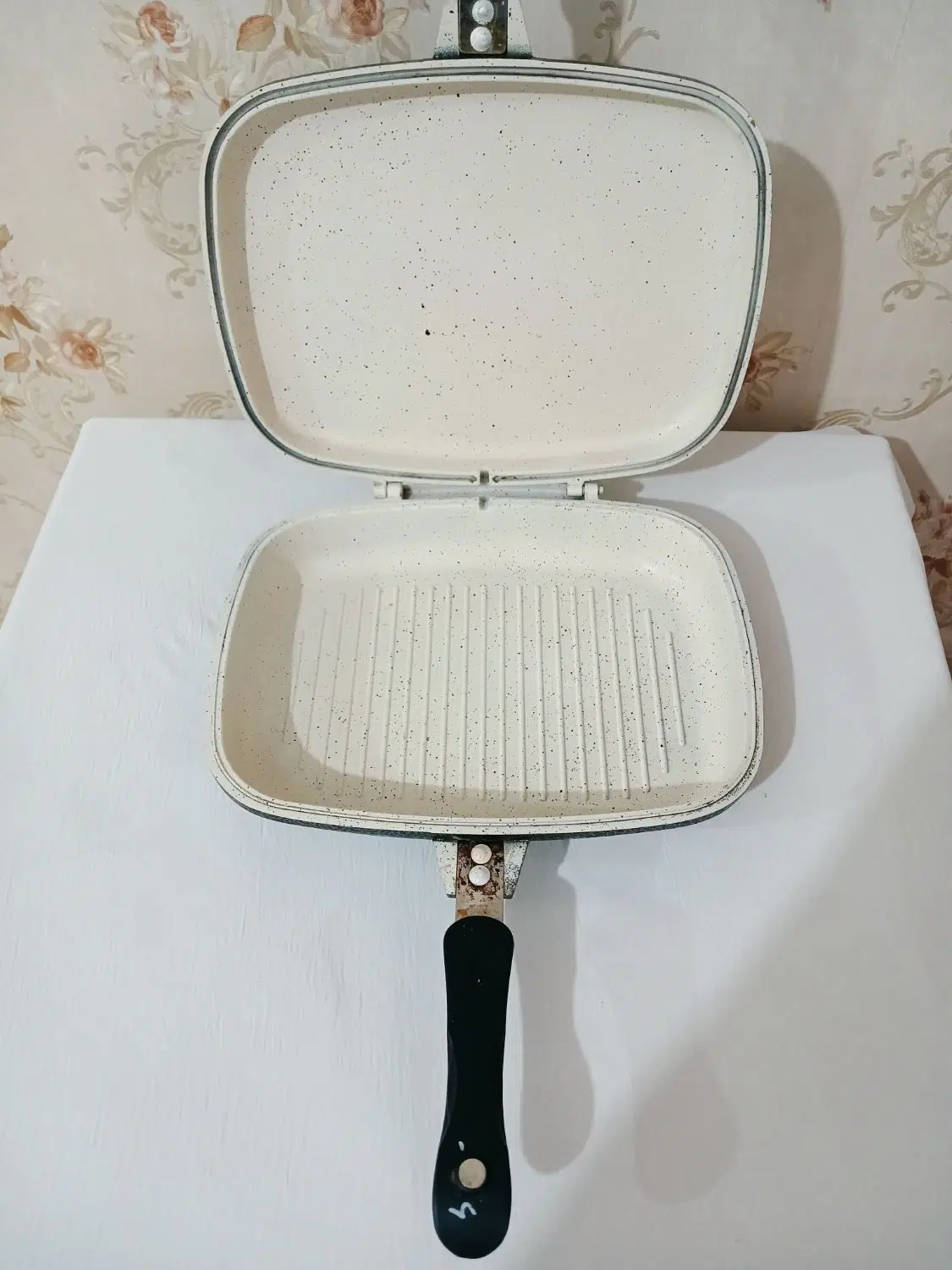 ماهیتابه رژیمی نو جنس عالی.همزن دستی.|ظروف پختوپز|تهران, شهرک شهید باقری|دیوار