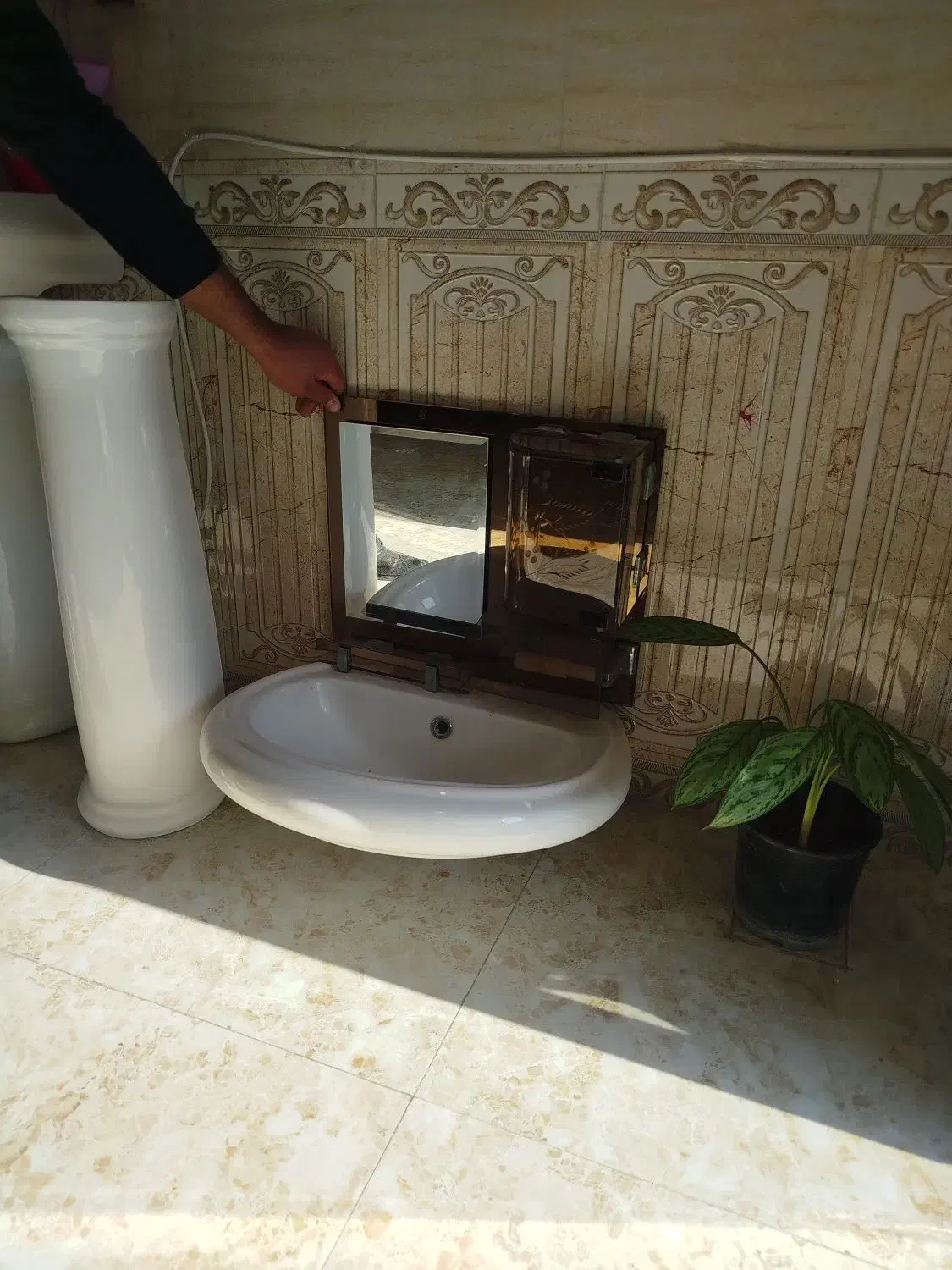 آرایشگاه|آرایشگاه و سالنهای زیبایی|گوگان, |دیوار