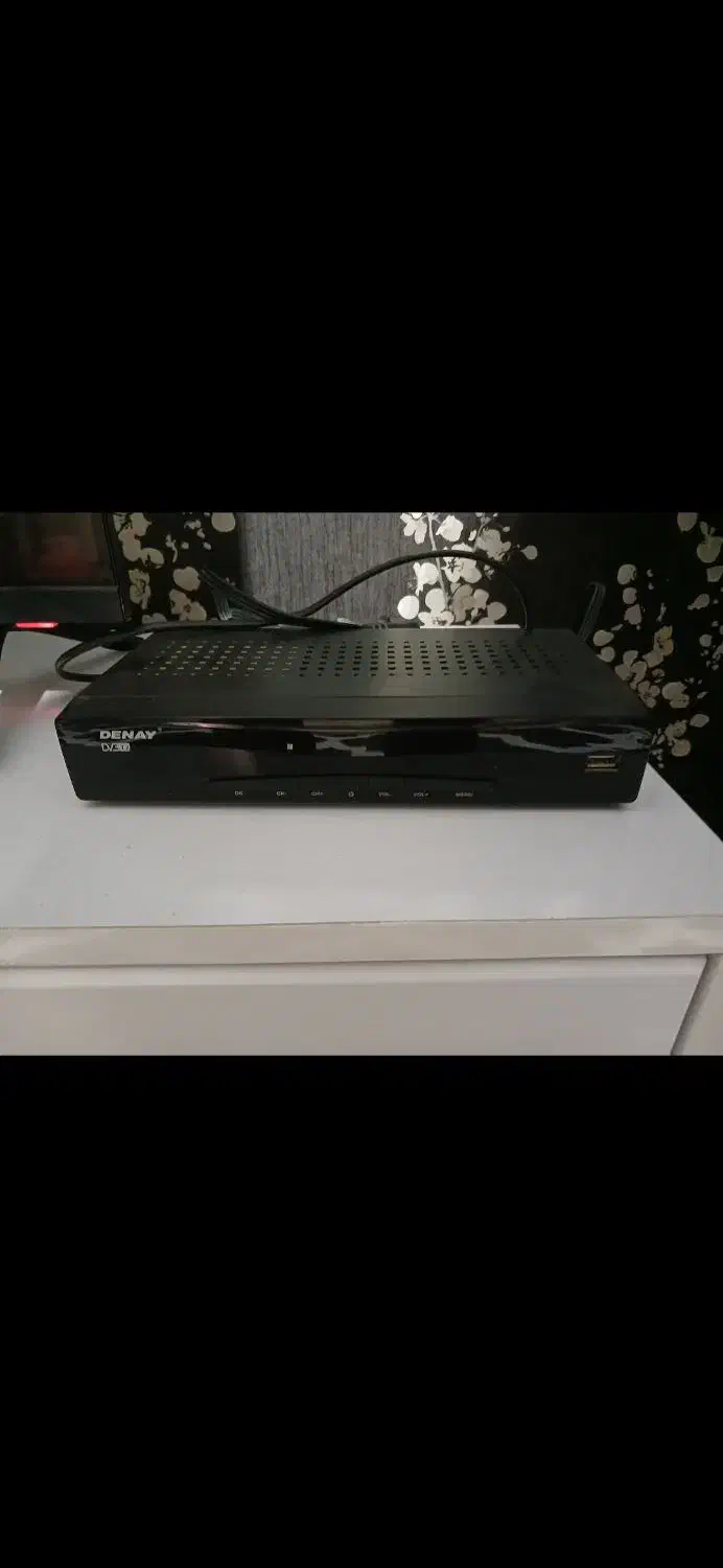 تلوزیون ۲۹ سامسونگ تلوزیون ۱۴ سونی دستگاه دیجیتال|تلویزیون و پروژکتور|زاهدان, |دیوار