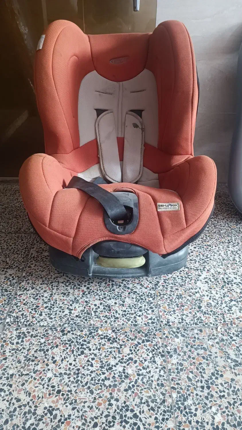 صندلی ماشین|تخت و صندلی بچه|نسیم‌شهر, |دیوار