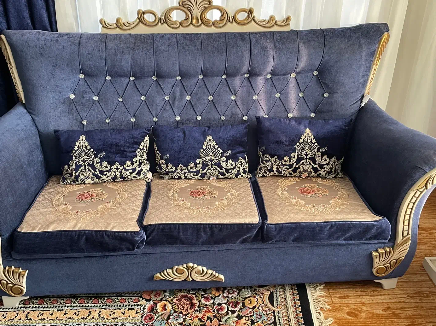 مبل ۷نفره|مبلمان خانگی و میز عسلی|آشخانه, |دیوار