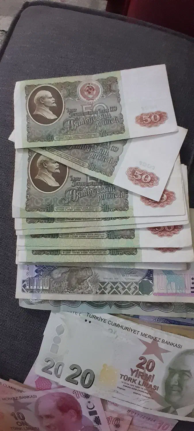 پول تمام کشور ها|کلکسیون سکه، تمبر، اسکناس|پردیس, فاز ۱|دیوار