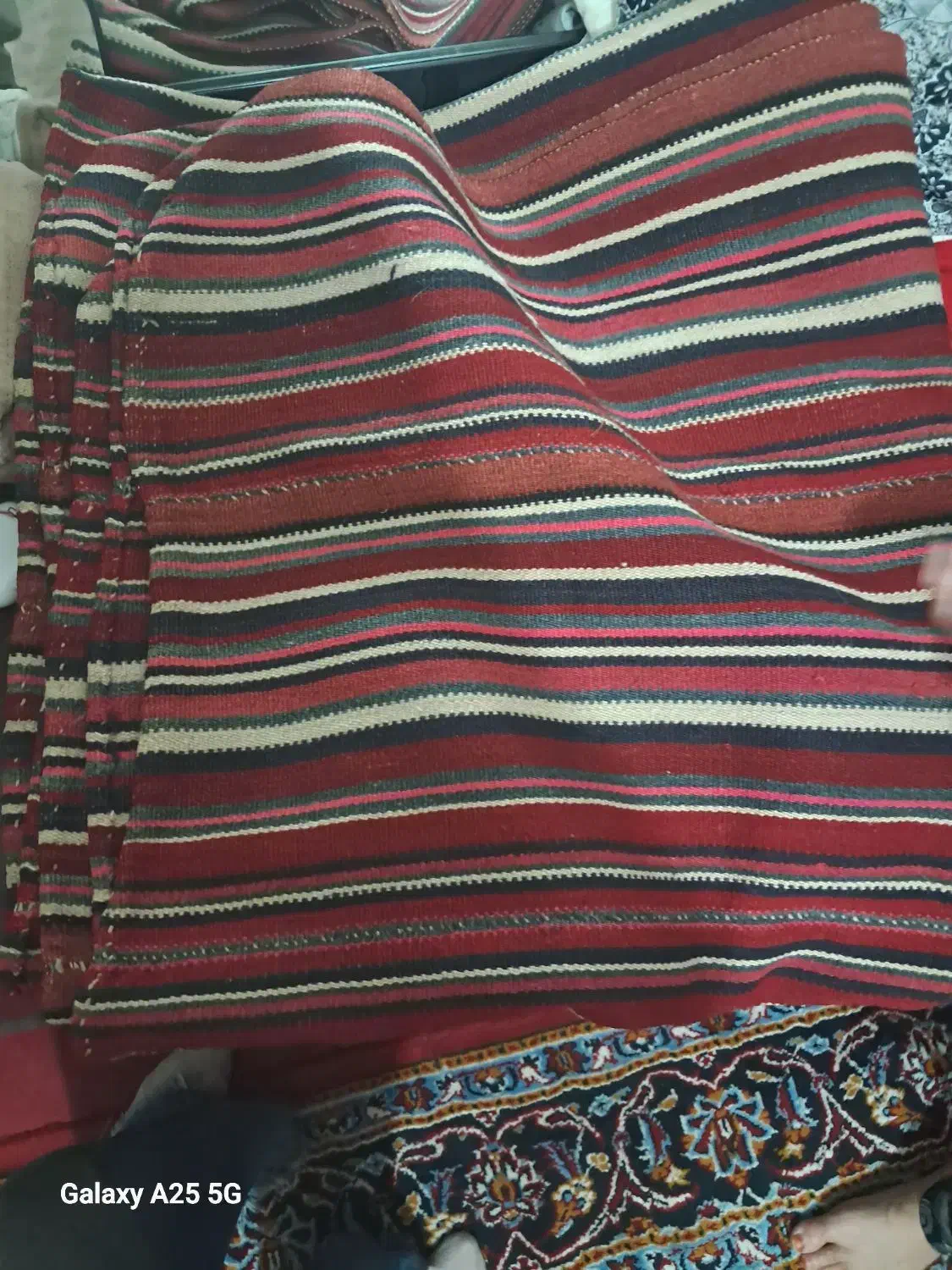 جاجیم وگلیم دست بافت خیلی خیلی قدیمی عتیقه|گلیم، جاجیم، گبه|رباط‌کریم, رباط‌کریم|دیوار