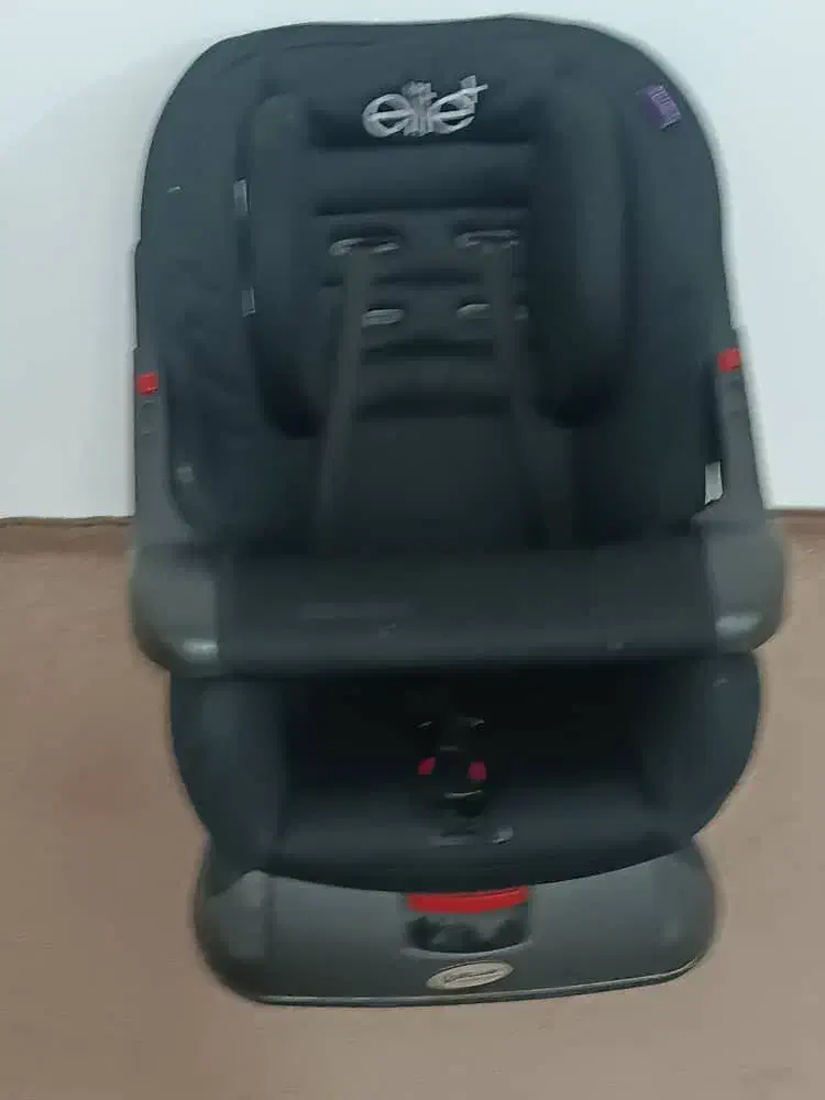 صندلی کودک|تخت و صندلی بچه|بندر ماهشهر, |دیوار