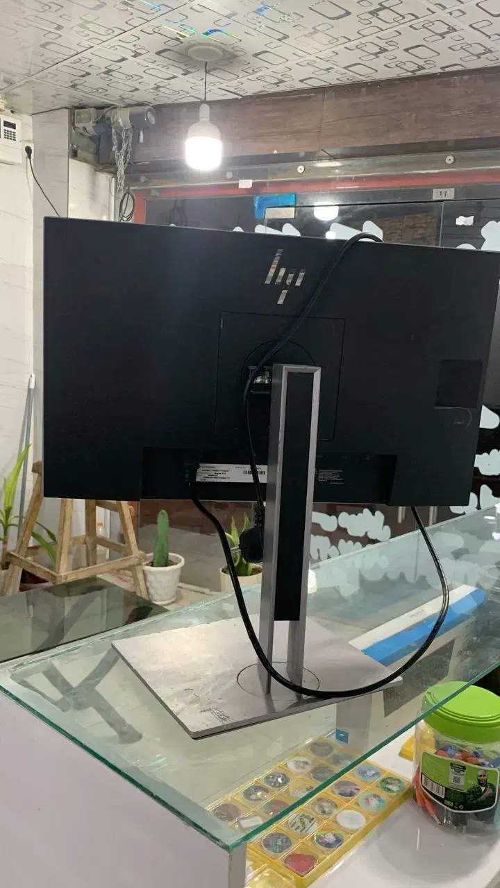 مانیتور Hp 22inch فریملس استوک دوبی|قطعات و لوازم جانبی رایانه|چغادک, |دیوار