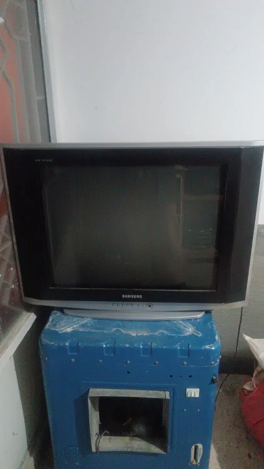 تلویزیون|تلویزیون و پروژکتور|ایلام, |دیوار