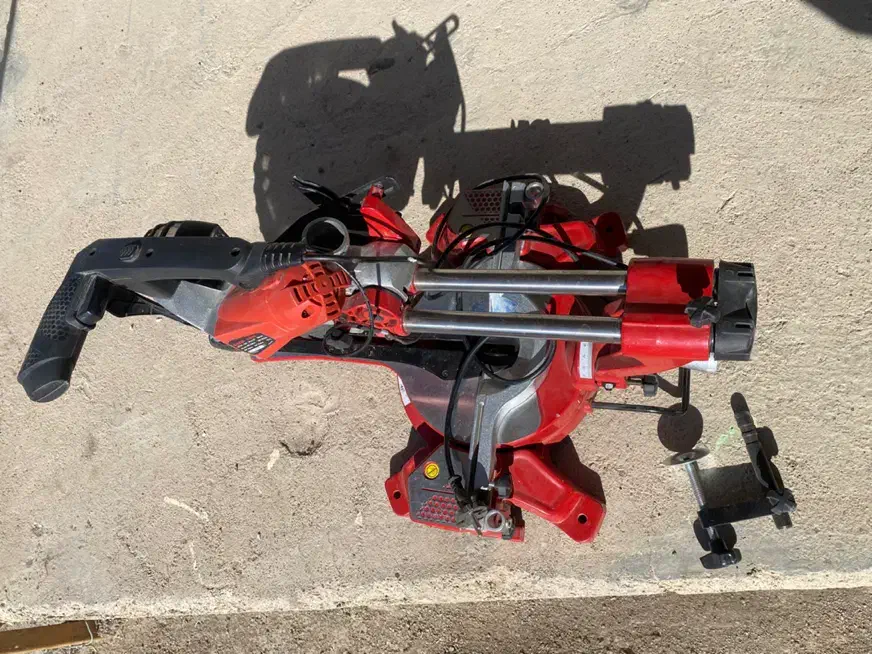 فارسی بر محک|ابزارآلات|شیروان (خراسان), |دیوار