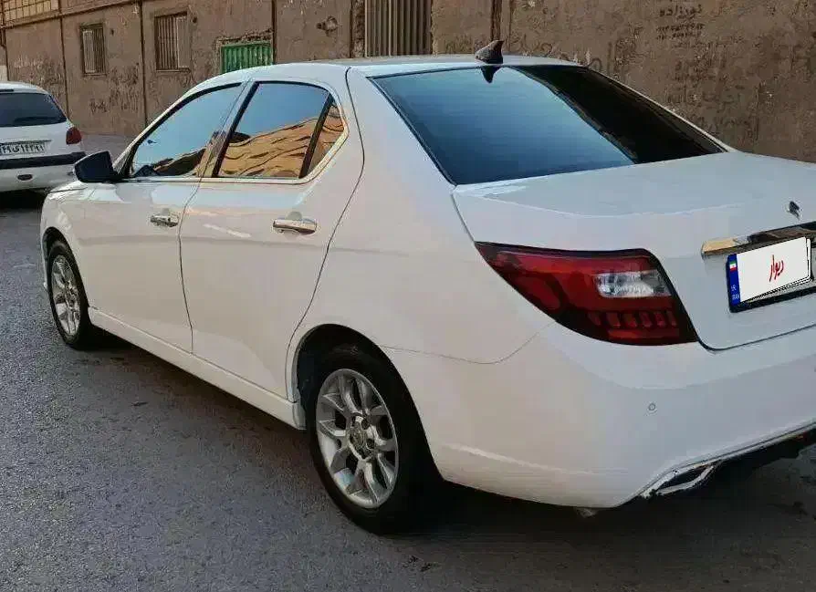 دنا پلاس 5 دنده توربو، مدل ۱۴۰۰|خودرو سواری و وانت|اردبیل, |دیوار