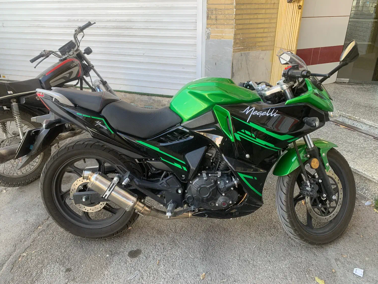 فروش موتور ریس مگلی|موتورسیکلت|شاهین‌شهر, الهیه|دیوار