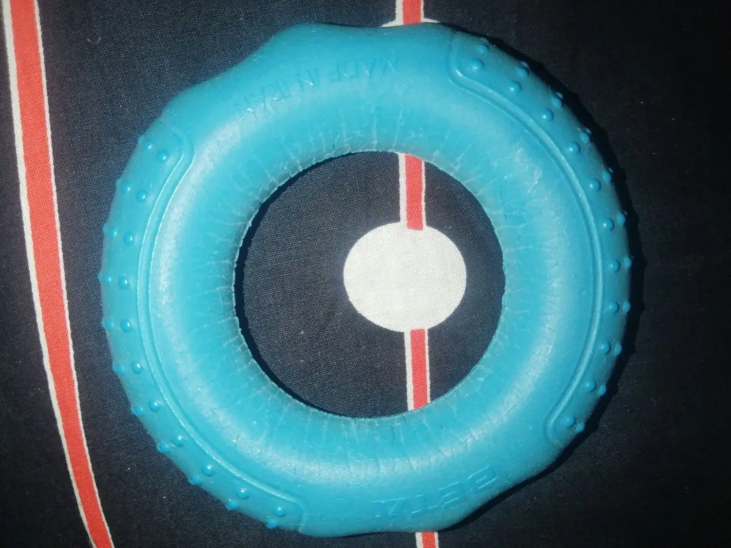 عروسک|اسباببازی بچه|شیروان (خراسان), |دیوار