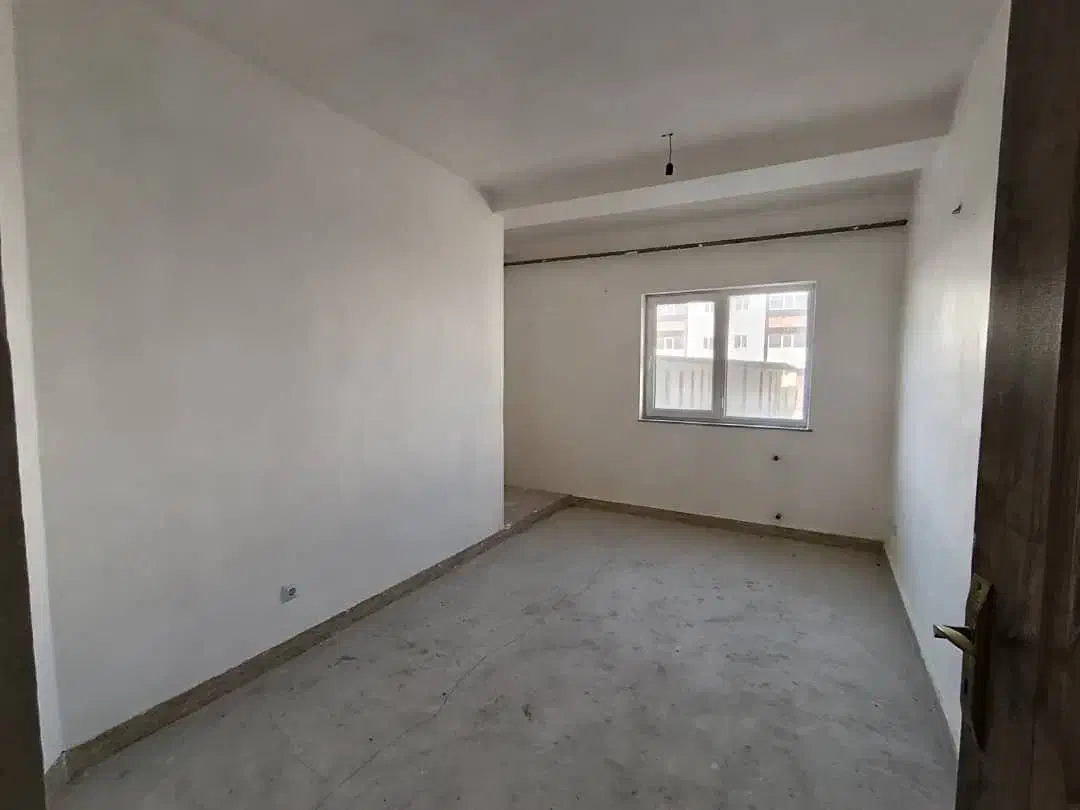 آپارتمان شهرک بهار ۹۳ متری خام|فروش آپارتمان|بهشهر, |دیوار