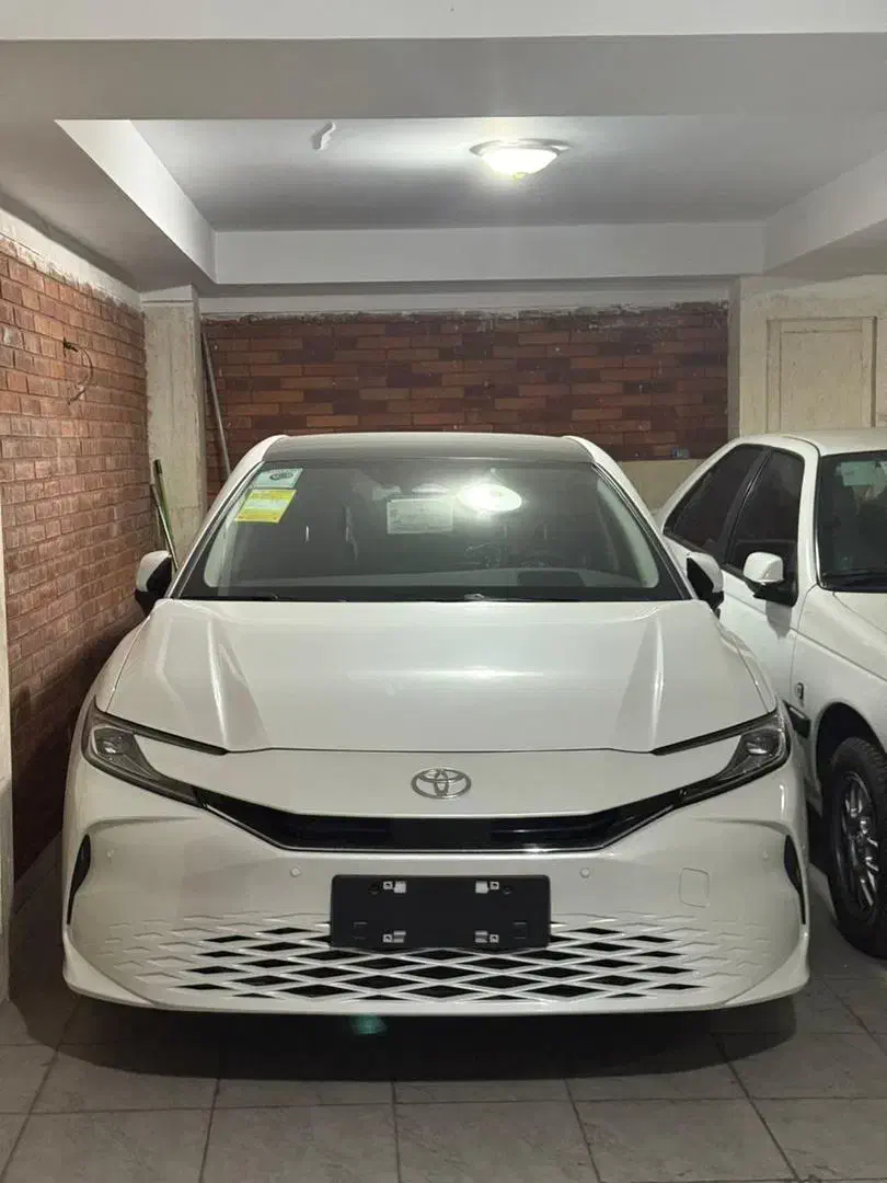 کمری سفید صدفی ۲ لیتر|خودرو سواری و وانت|تهران, زعفرانیه|دیوار