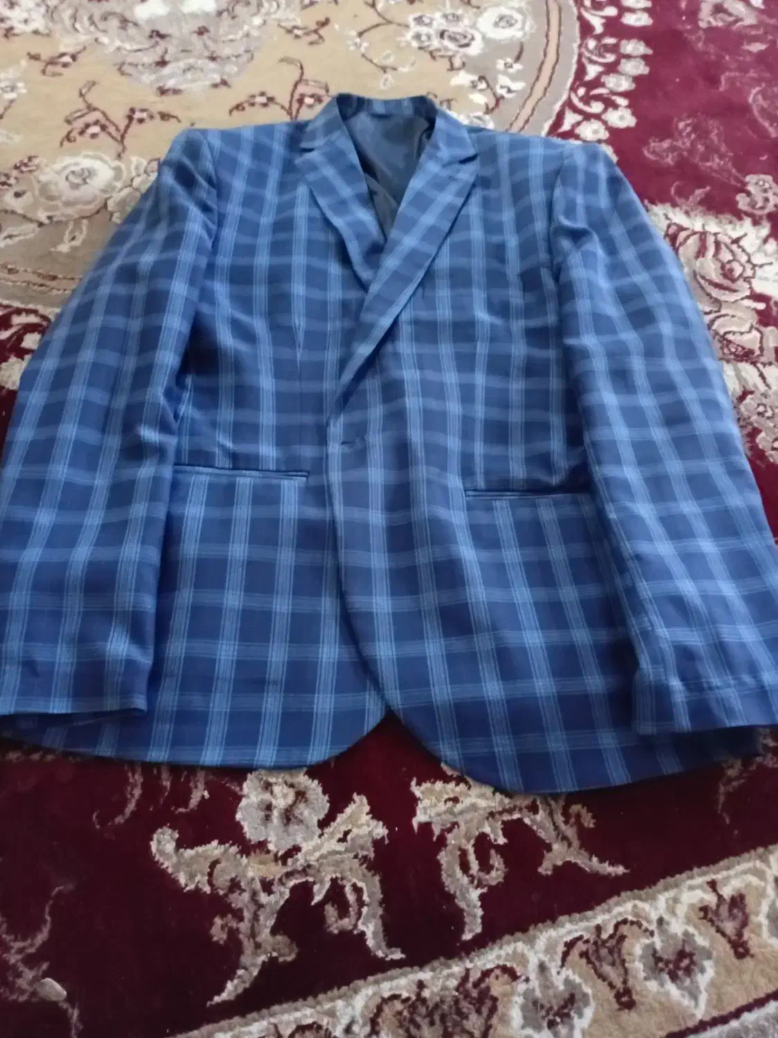 کت پارچه‌ای|لباس|مرند, |دیوار