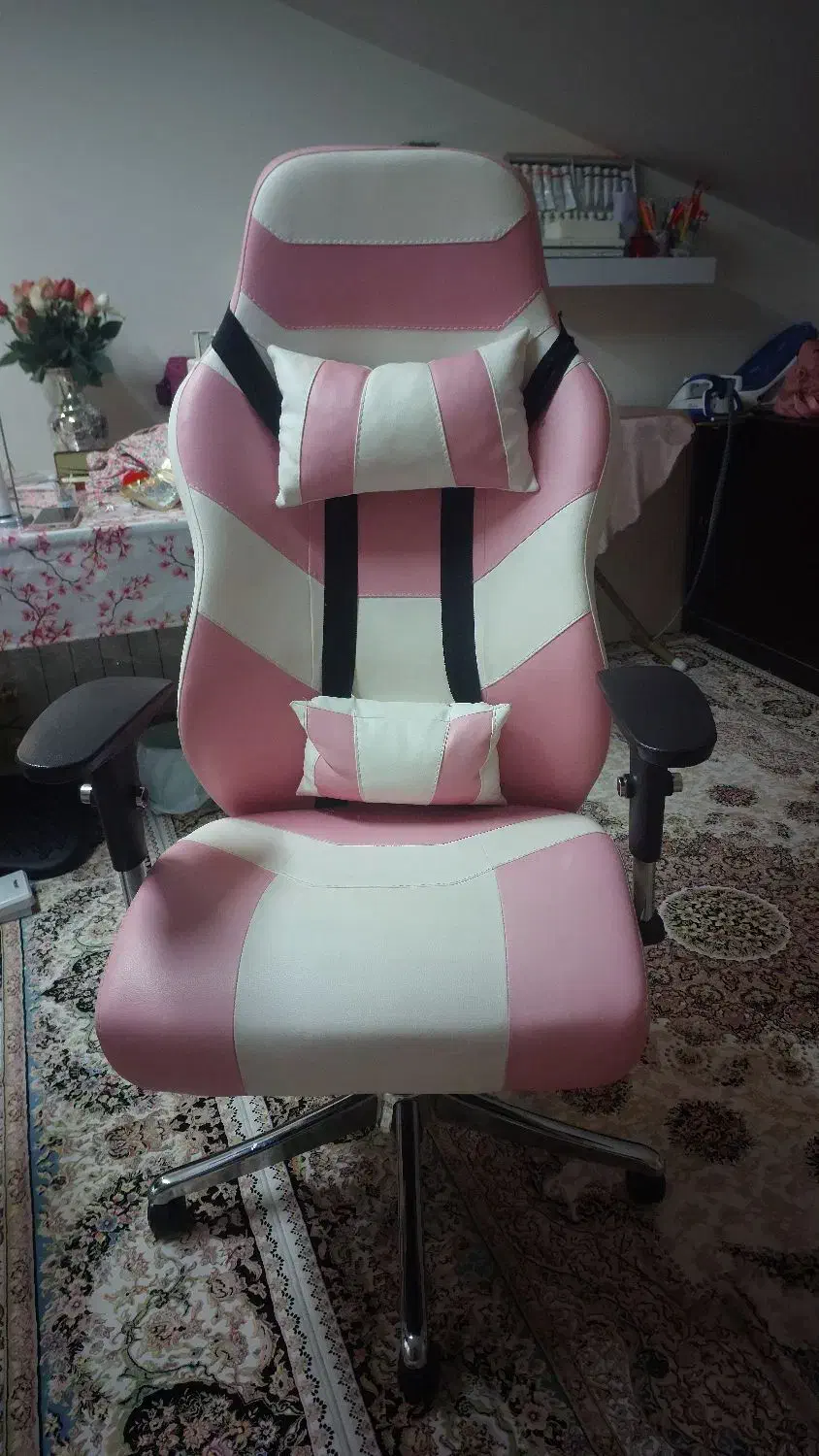 صندلی گیمینگ|صندلی و نیمکت|پرند, فاز ۳|دیوار