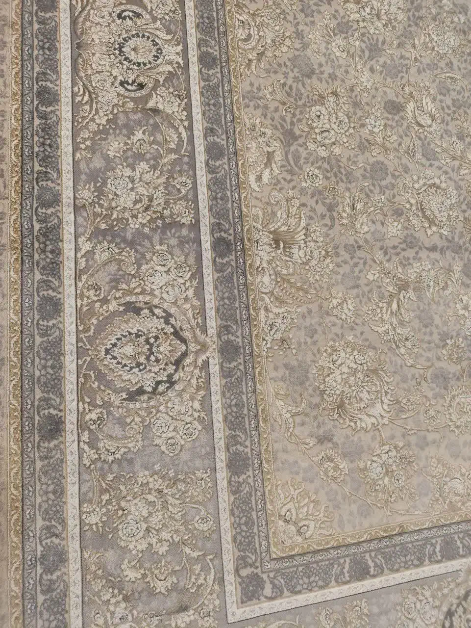 دوعدد فرش نه متری ۱۲۰۰ شانه تراکم ۳۶۰۰|فرش|اصفهان, کنگاز|دیوار