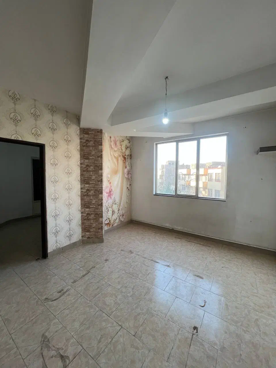 واحد لوکس نقلی در شهرک اندیشه|فروش آپارتمان|تبریز, |دیوار