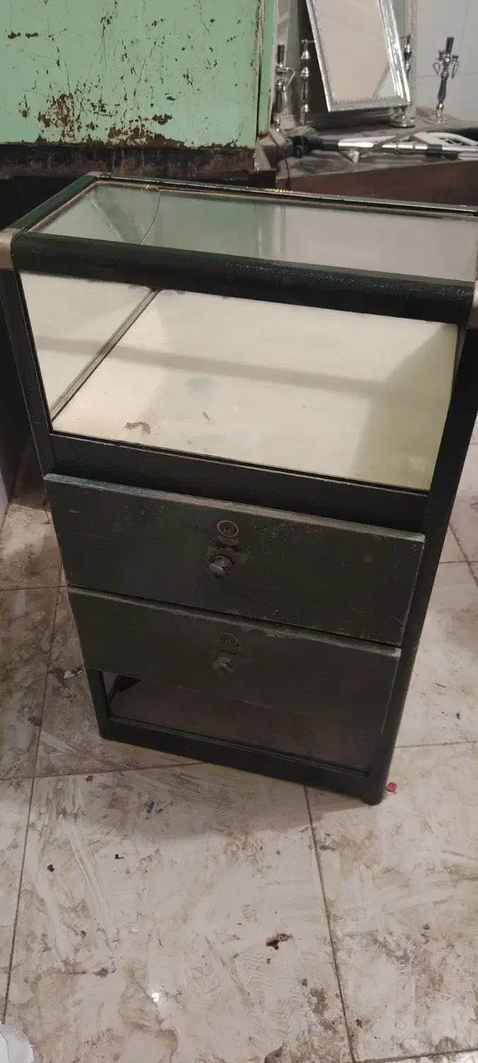 ویترین|بوفه، ویترین، کنسول|اردکان, |دیوار