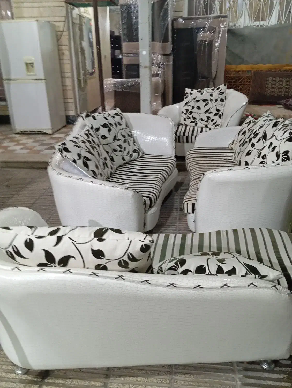 مبل استوک|مبلمان خانگی و میز عسلی|شیراز, شیشه‌گری|دیوار