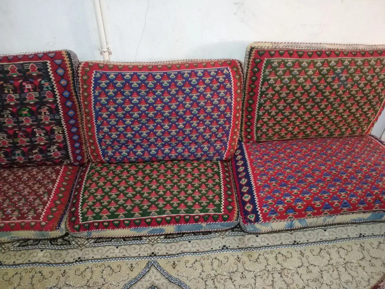 پشتی دست بافت|پشتی|سنندج, |دیوار