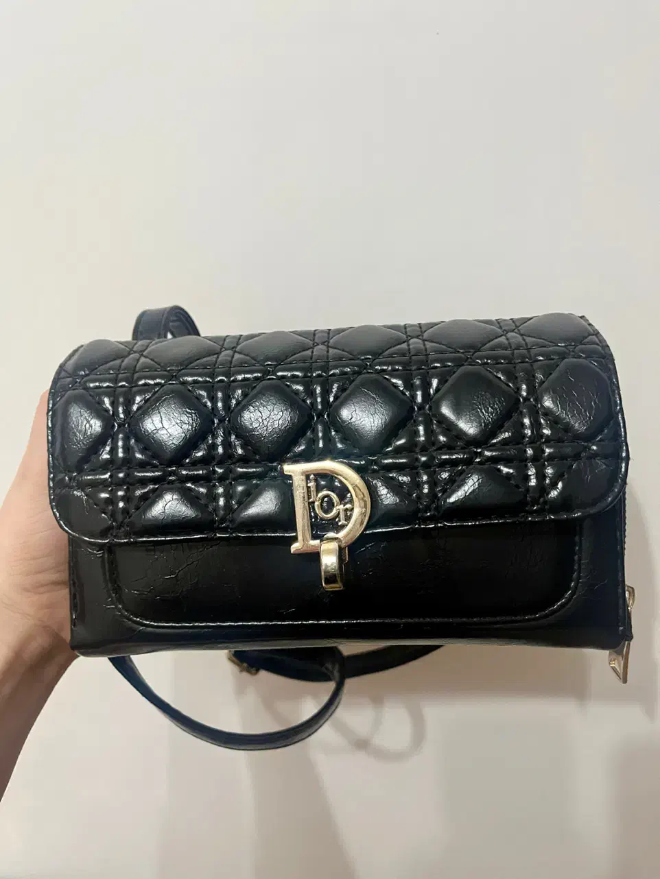 کیف رو دوشی|کیف، کفش، کمربند|بندر انزلی, کارآموزی|دیوار