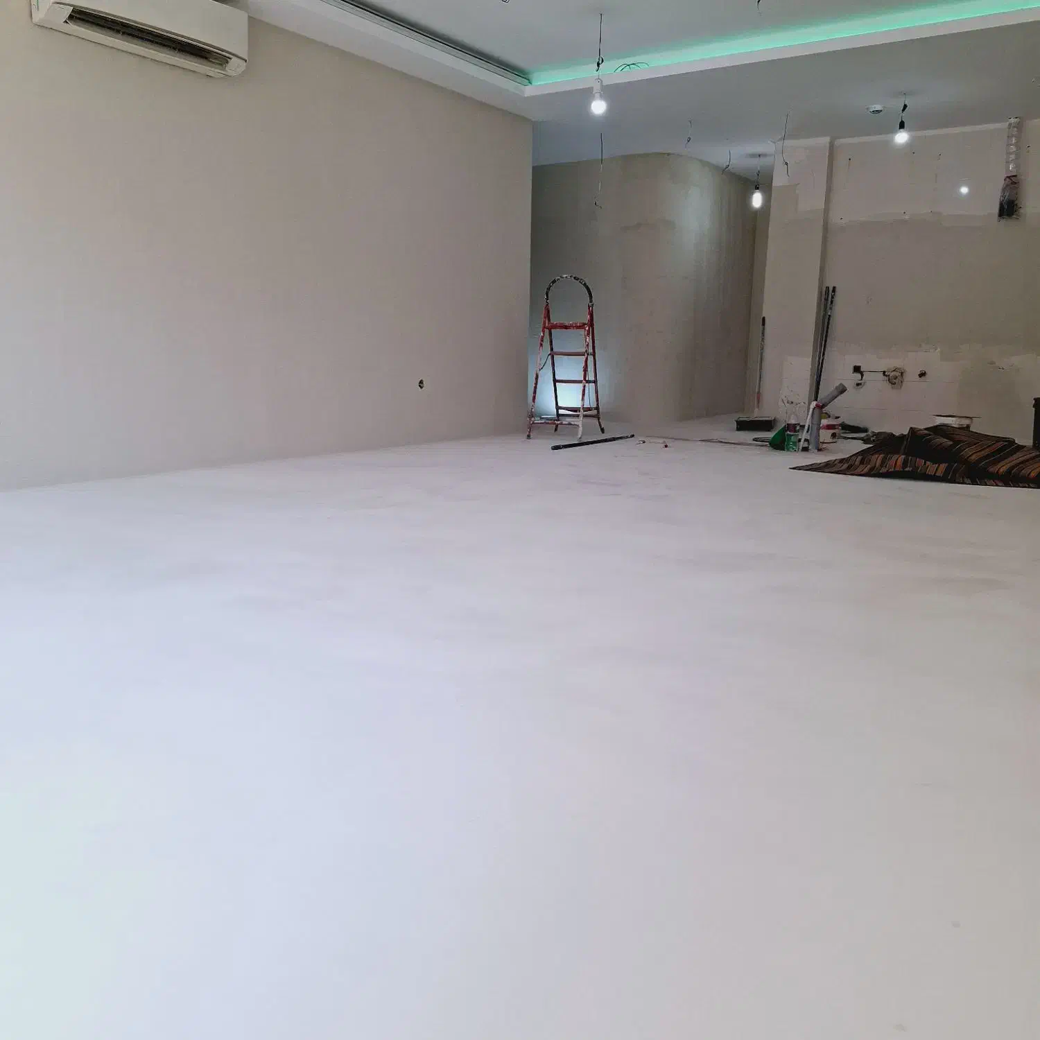 مجری تخصصی میکروسمنت|خدمات پیشه و مهارت|بندرعباس, |دیوار