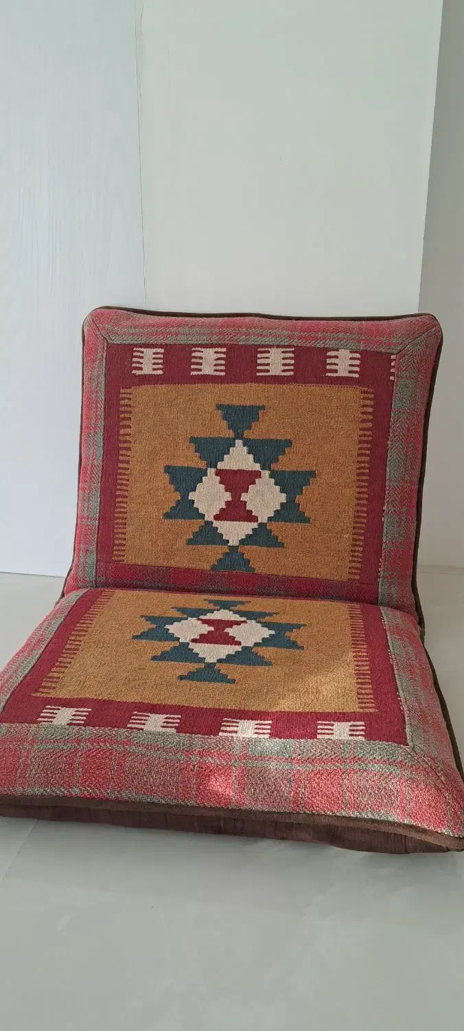 پشتی سنتی|پشتی|بجنورد, |دیوار