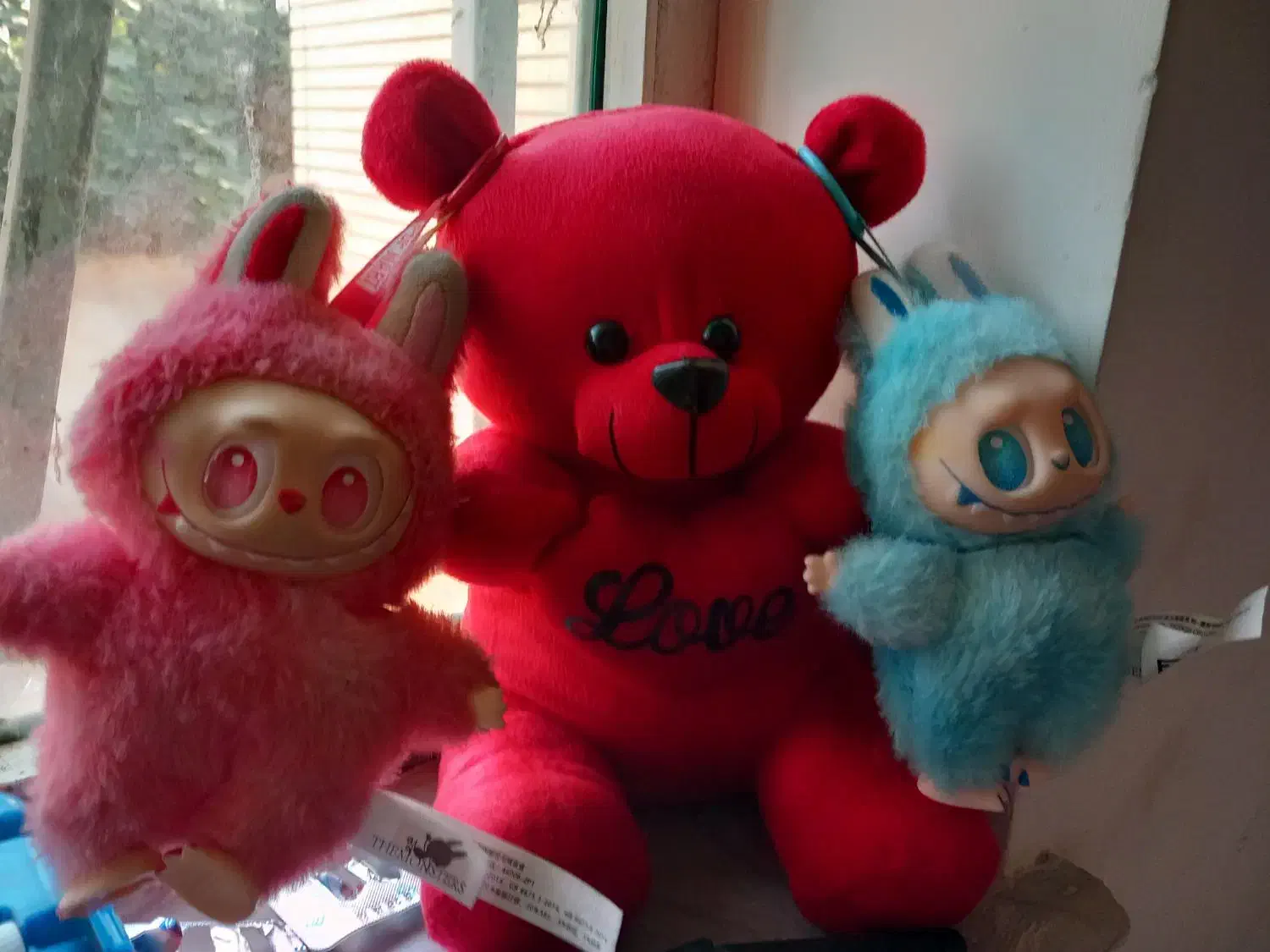 عروسک|اسباببازی|گنبد کاووس, |دیوار