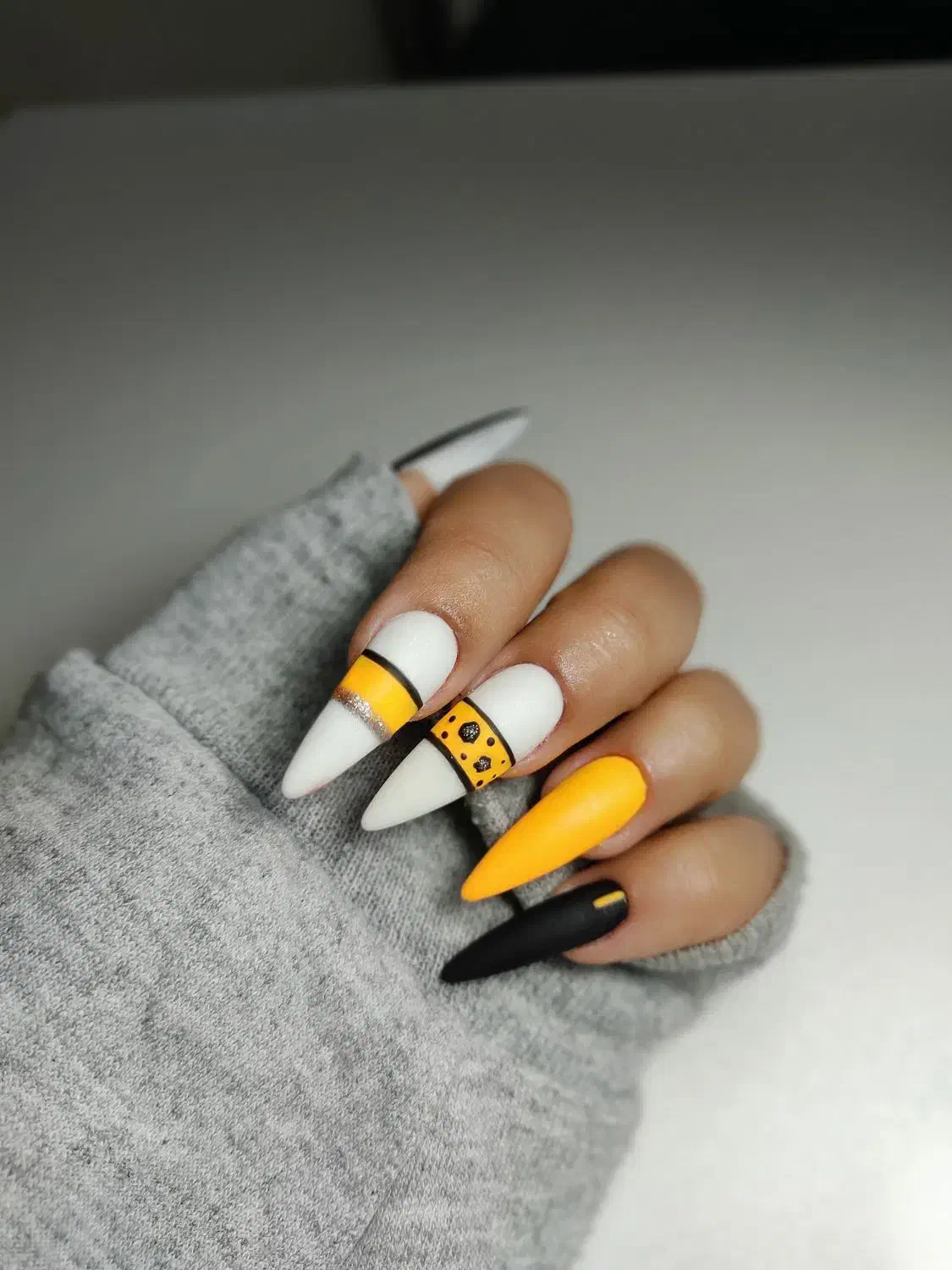 کاشت،ترمیم،ژلیش،لمینت ناخن دست و پا با تخفیف|خدمات آرایشگری و زیبایی|شاهین‌شهر, عطار|دیوار