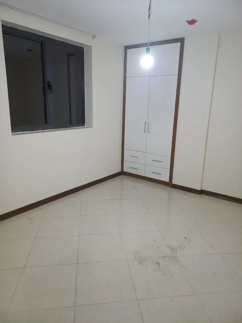 رهن کامل واحد ۱۰۸ متری خرازی ۱۳۰۰