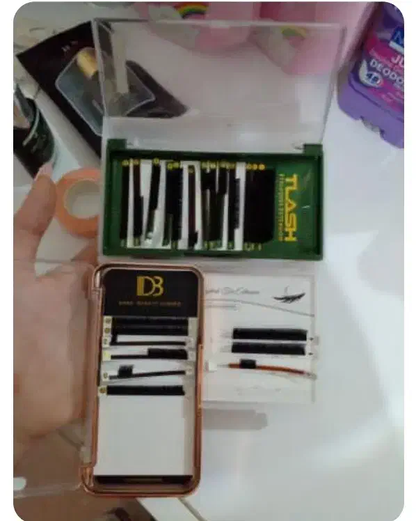 وسایل کاشت مژه مناسب کاراموز|آرایشگاه و سالن‌های زیبایی|ملایر, |دیوار