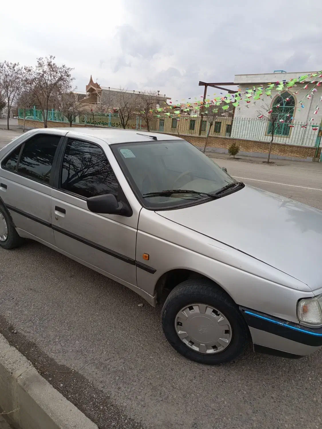 پزو 405|خودرو سواری و وانت|الیگودرز, |دیوار