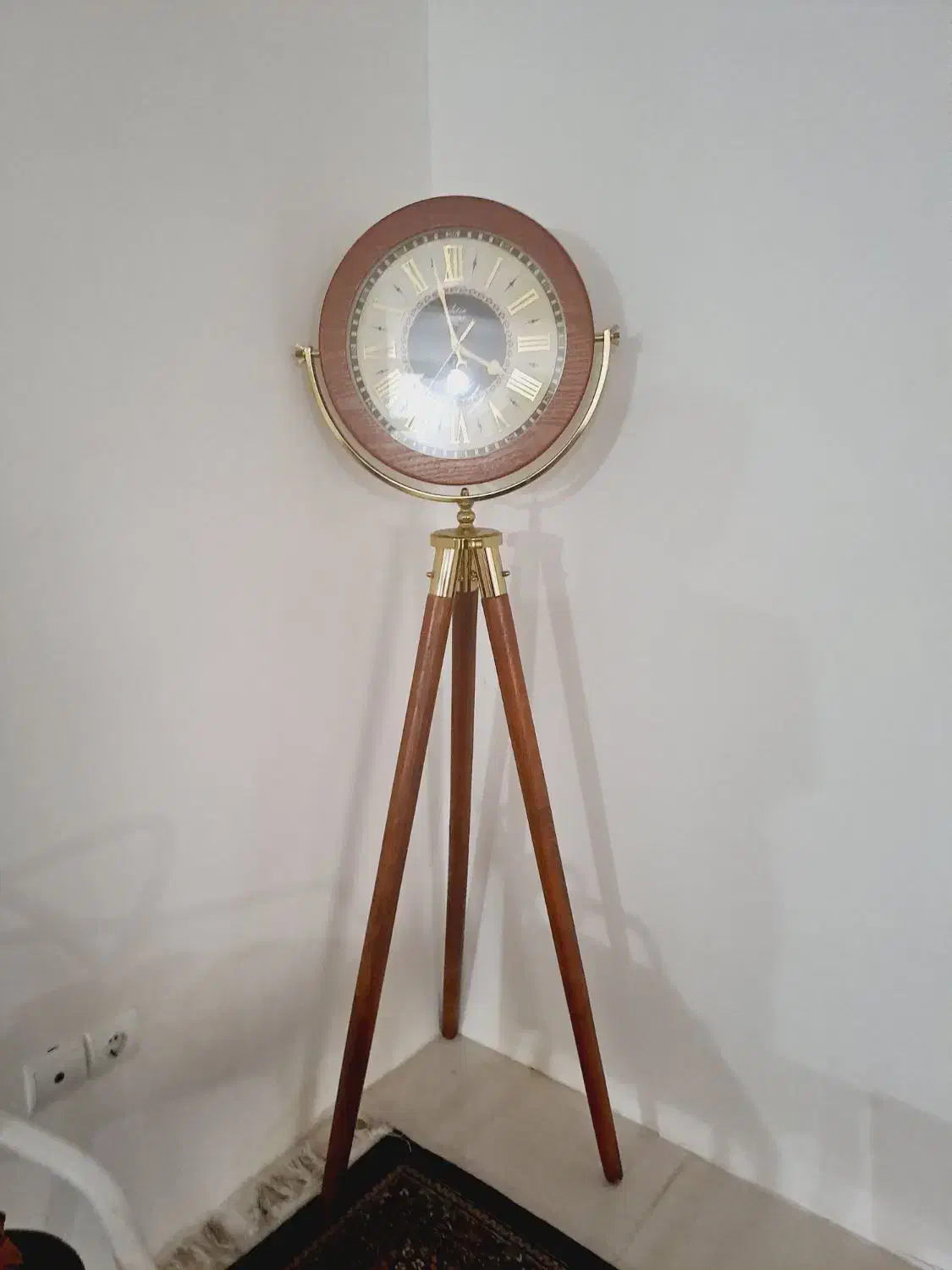 ساعت ایستاد جنس عالی|ساعت دیواری و تزئینی|کرمانشاه, |دیوار