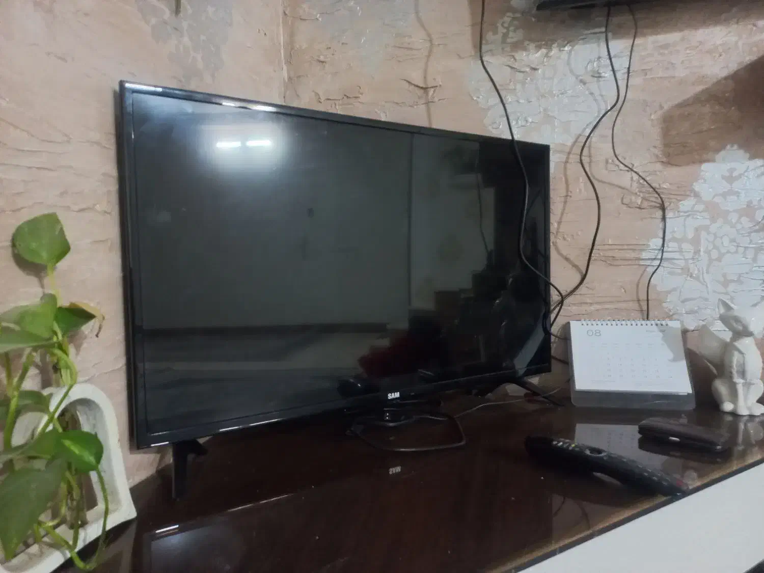 تلویزیون ۳۲ اینچ سام|تلویزیون و پروژکتور|برخوار, |دیوار