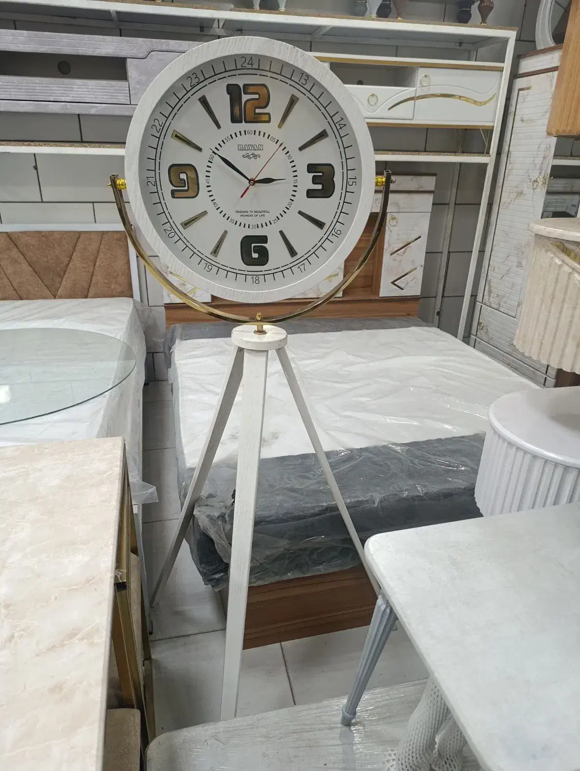 بوفه ساعت میز و جلو مبلی تخت فروش فوری|میز تلویزیون|بیرجند, |دیوار