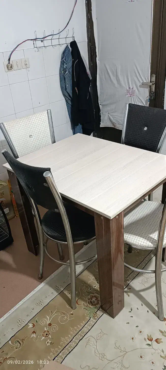 میز و صندلی|میز و صندلی غذاخوری|جلفا, |دیوار