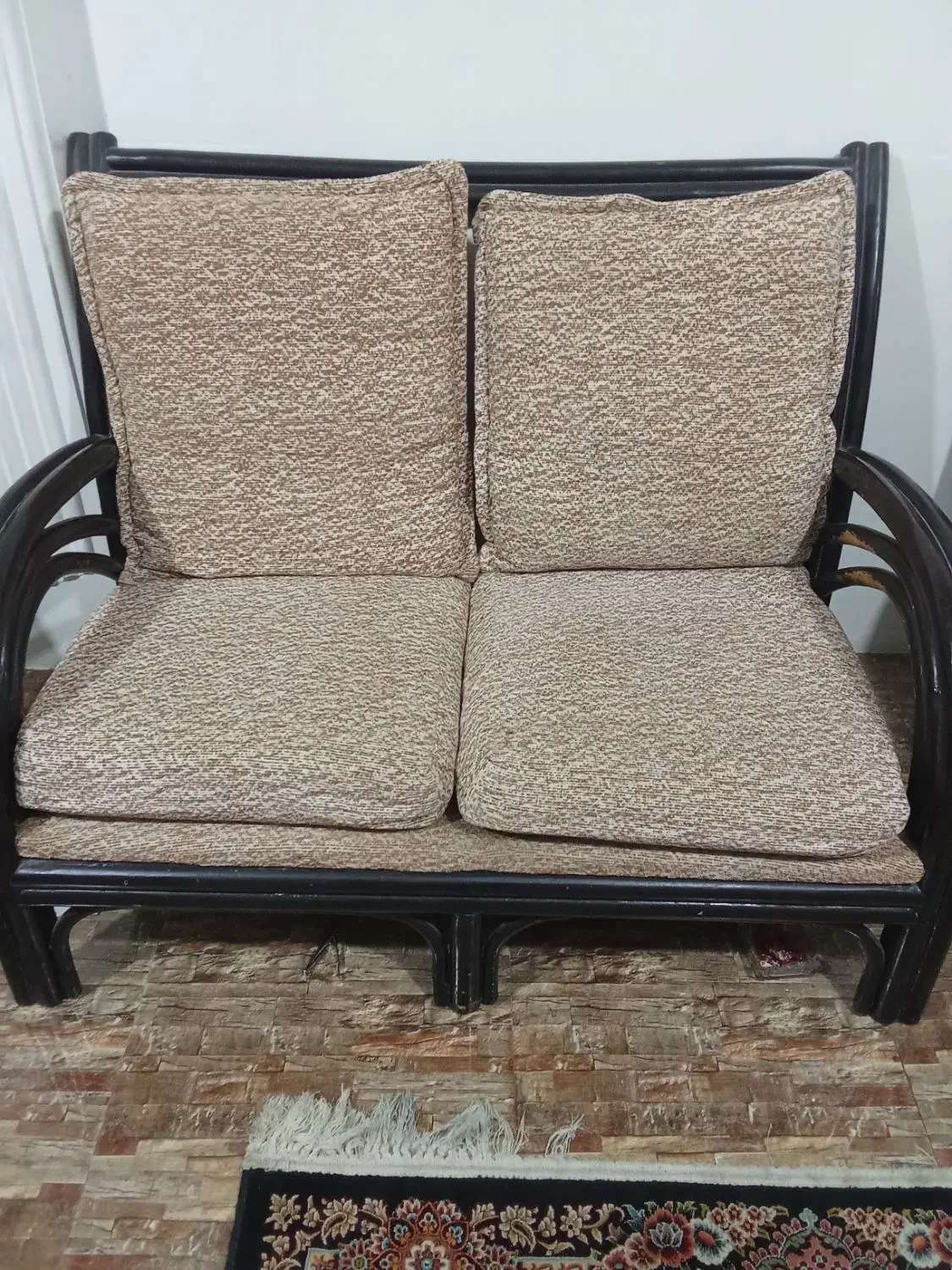 مبل و جلو مبلی|مبلمان خانگی و میز عسلی|رشت, لاکان|دیوار