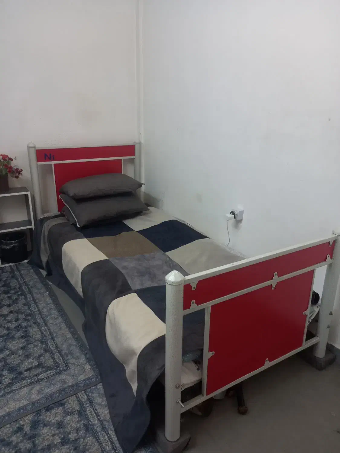 تخت یک نفره|تخت و سرویس خواب|پاکدشت, پاکدشت (مامازند)|دیوار