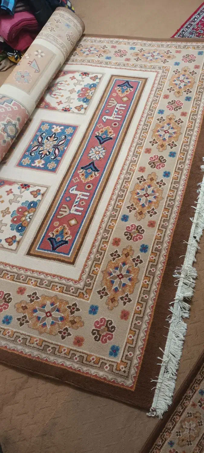 ایینه قدی ،گیلیم فرش،قلیون مدرن مشکی|آینه|رشت, نظری|دیوار