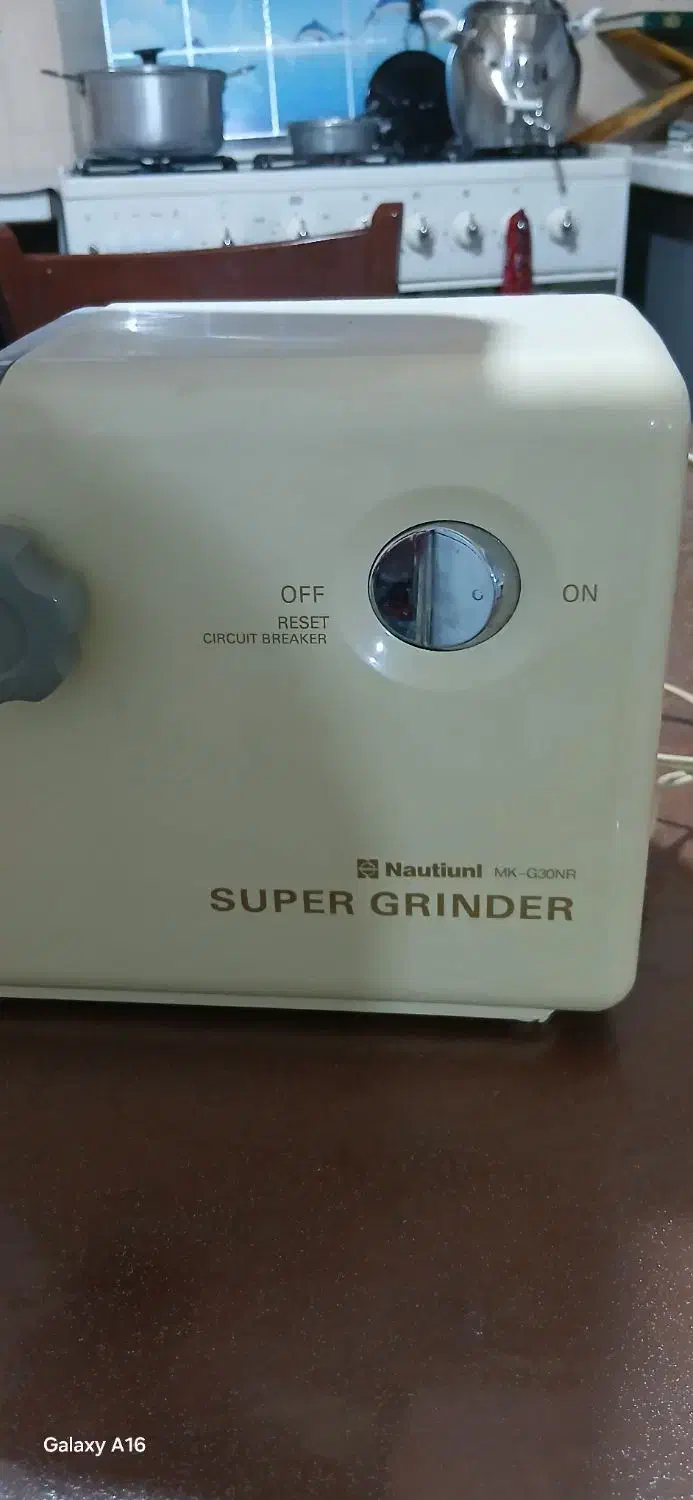 چرخ گوشت|سایر لوازم برقی|رباط‌کریم, الارد|دیوار