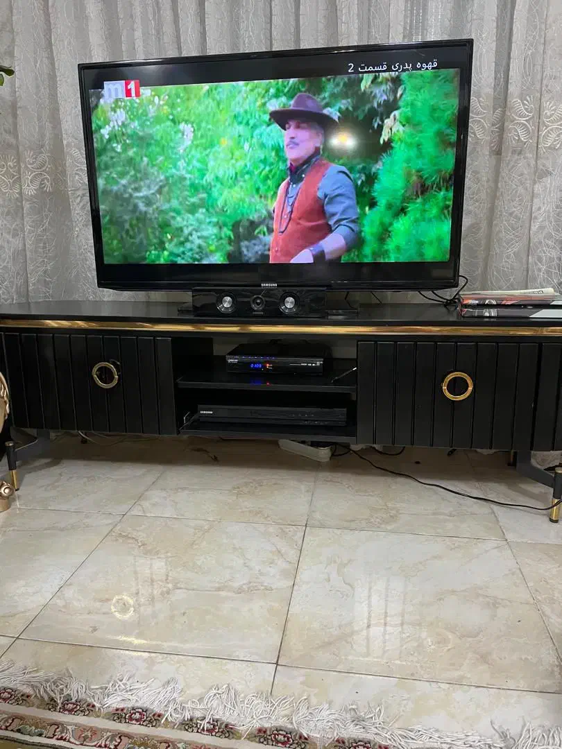 میزتلوزیون وکنسول|بوفه، ویترین، کنسول|قرچک, مهدیه|دیوار