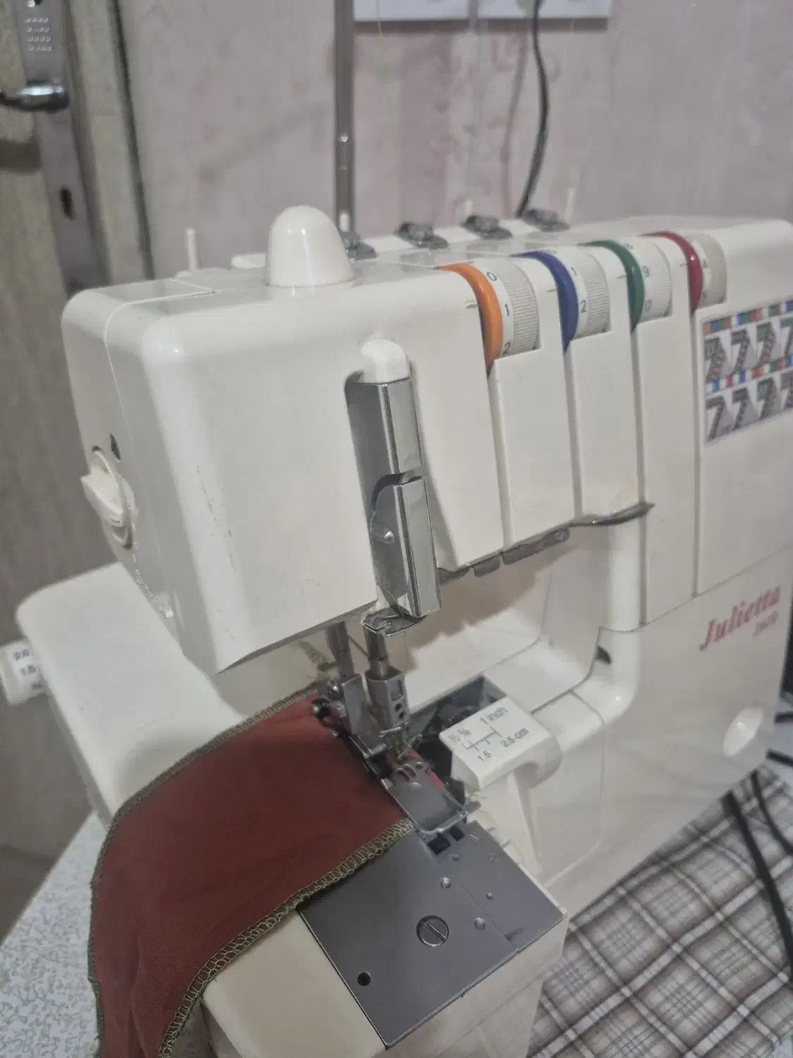 چرخ سردوز ژولیتا|چرخ خیاطی و ریسندگی|تهران, نازی‌آباد|دیوار