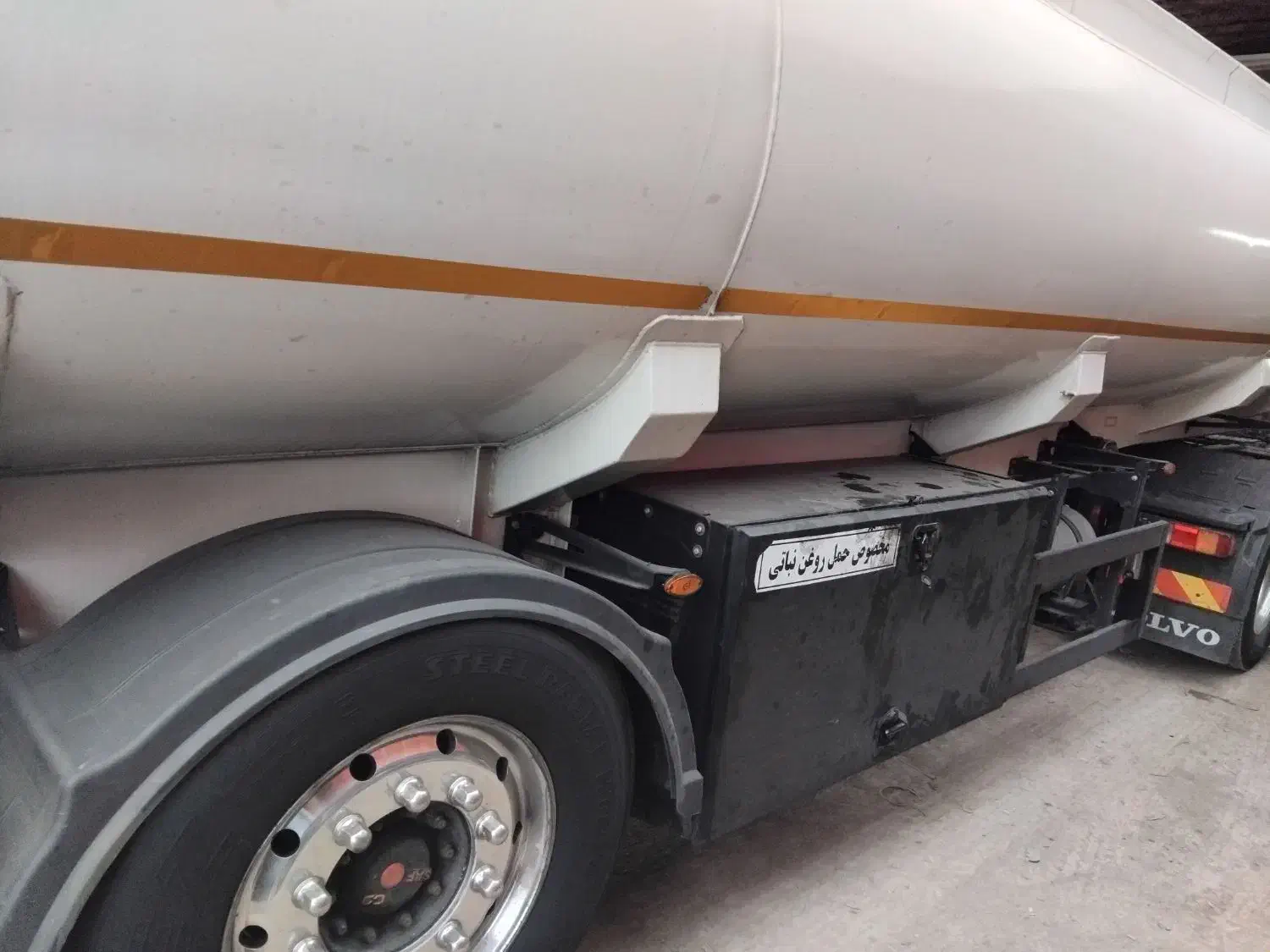 تانکر چهار مواد ماموت شرکتی|خودرو سنگین|باقرشهر, |دیوار