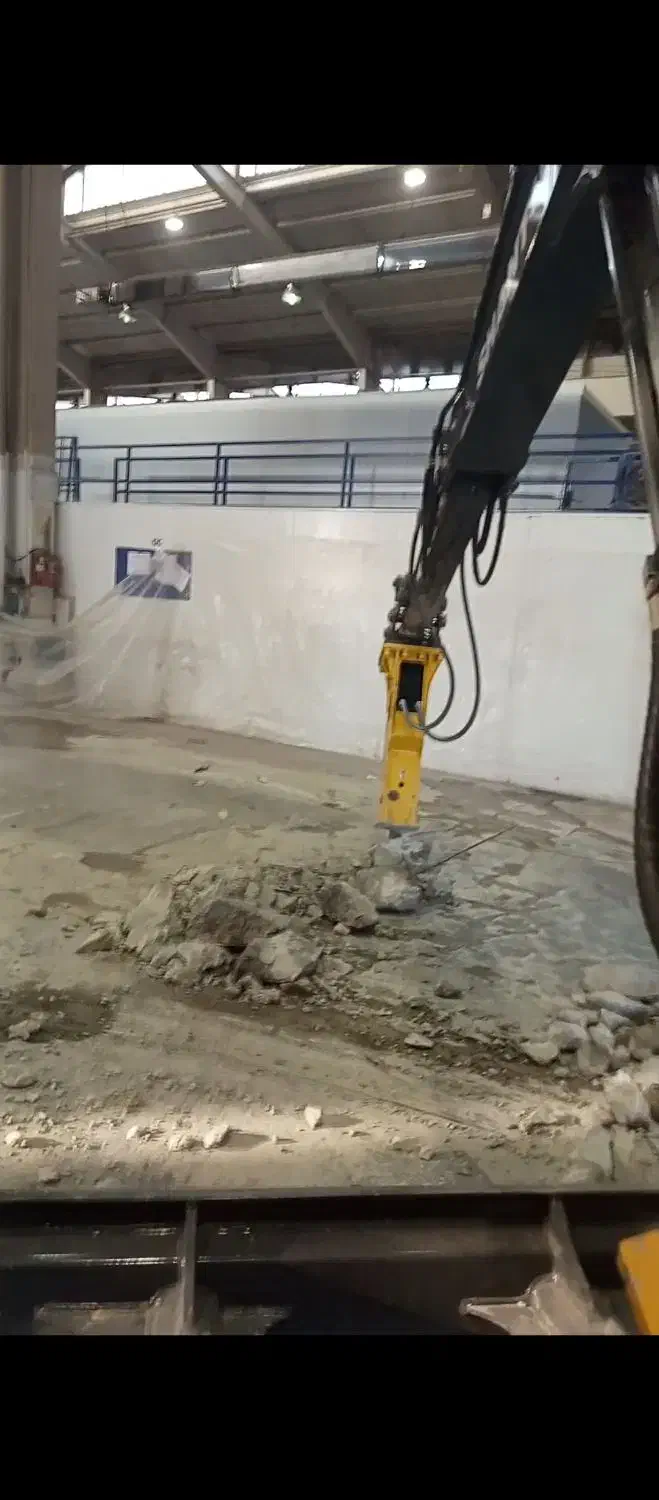 اجاره مینی بیل،بابکت،همراه با پیکور ،کندن استخر،|خدمات پیشه و مهارت|محمدشهر, محمدشهر|دیوار