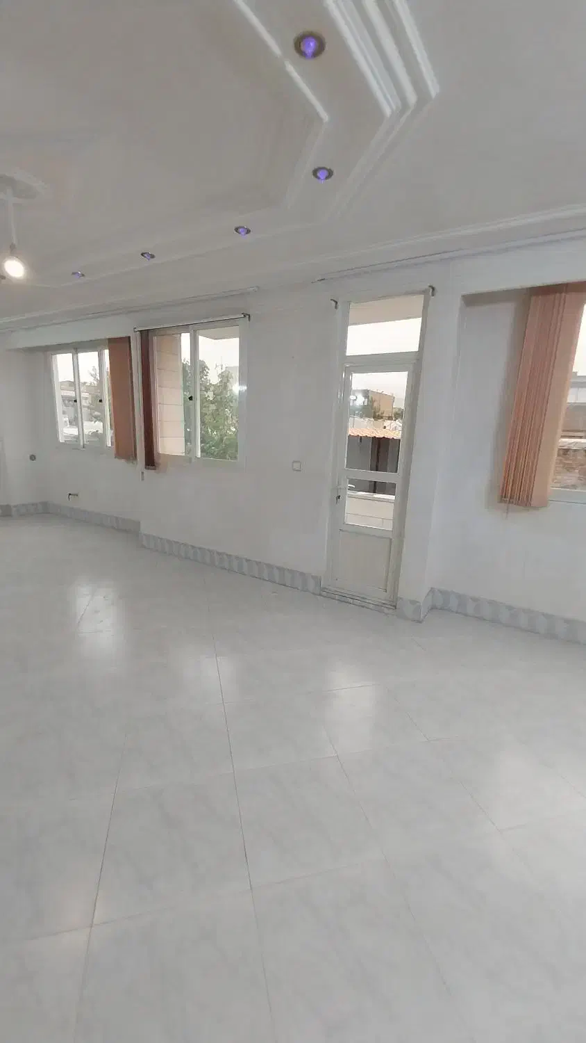 آپارتمان تک واحدی،خیابان ناصر خسرو،نزدیک بازاراصلی|اجارهٔ آپارتمان|قوچان, |دیوار