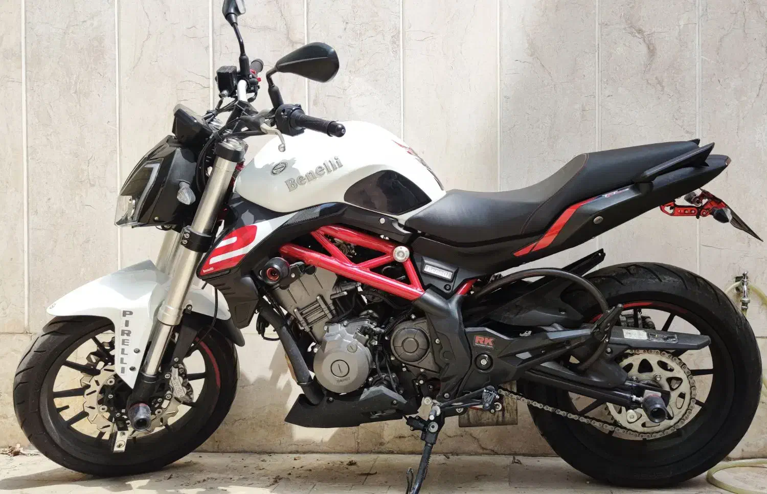 بنلی ۳۰۰ دوسیلندر|موتورسیکلت|تهران, هفت حوض|دیوار