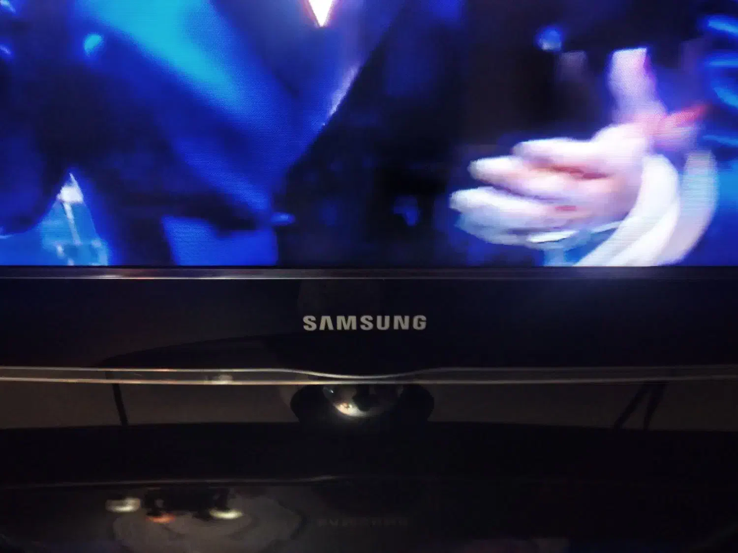 تلویزیون ۳۲ سامسونگ|تلویزیون و پروژکتور|تهران, چوب تراش|دیوار