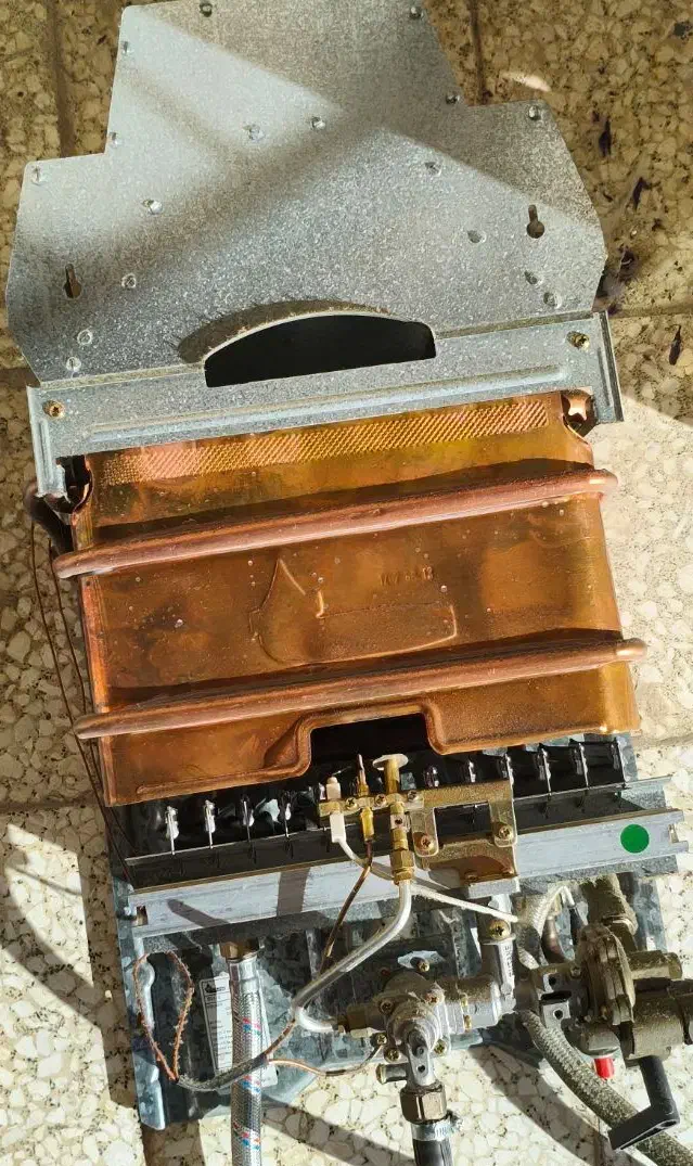 آبگرمکن بوتان 3115|آبگرمکن، پکیج، شوفاژ|مشهد, فاطمیه|دیوار