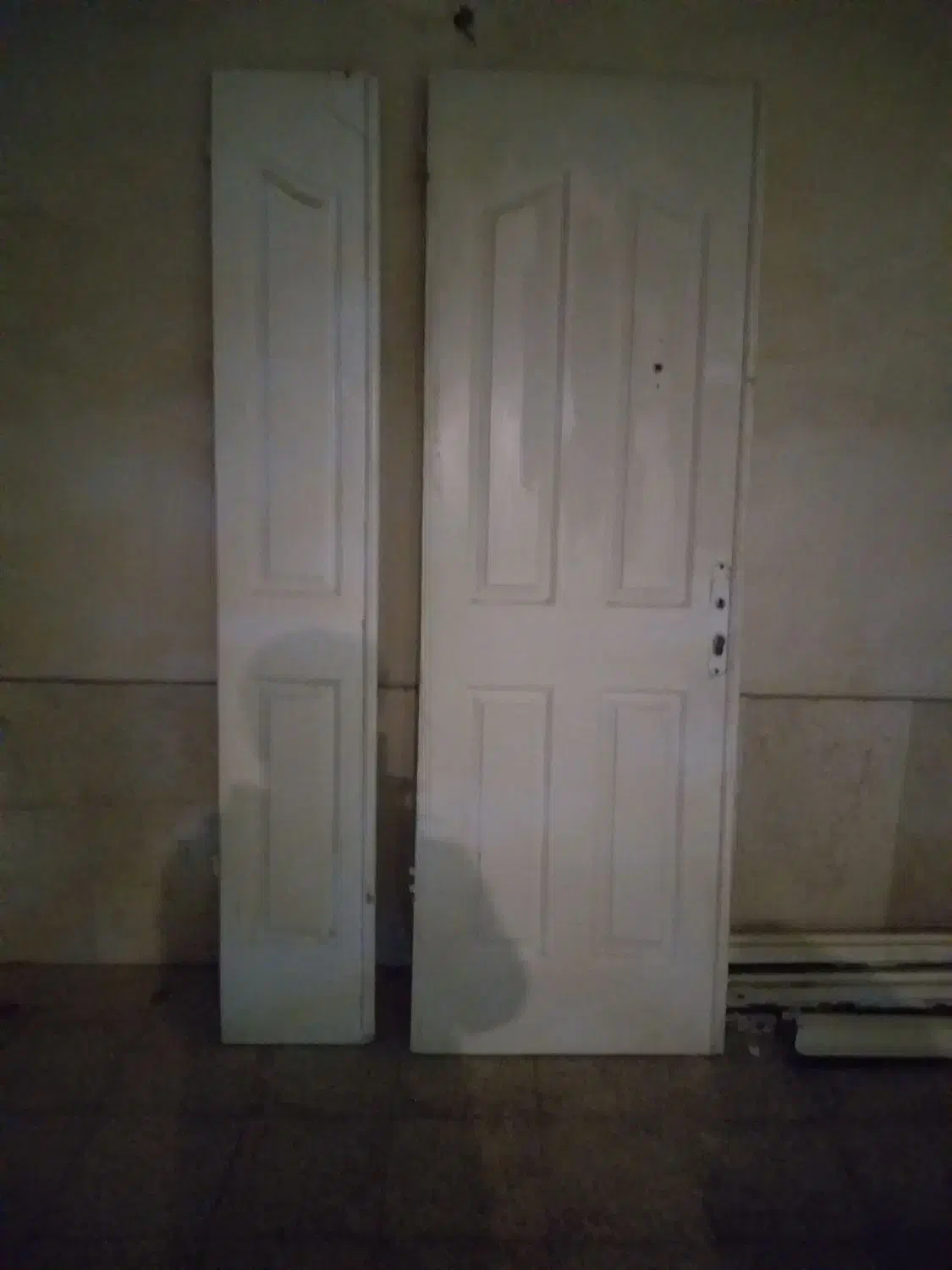 یک عدد درب ورودی ساختمان با چهارچوب آهنی|مصالح و تجهیزات ساختمان|مشهد, تربیت (صدف)|دیوار