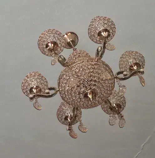 لوستر|لوستر و چراغ آویز|سبزوار, قصبه شرقی|دیوار